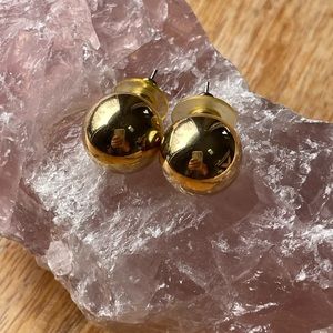 Vintage gold tone large studs